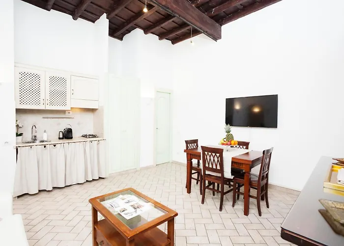 Tritone 91 Apartman Róma