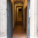 Tritone 91 Appartamento *